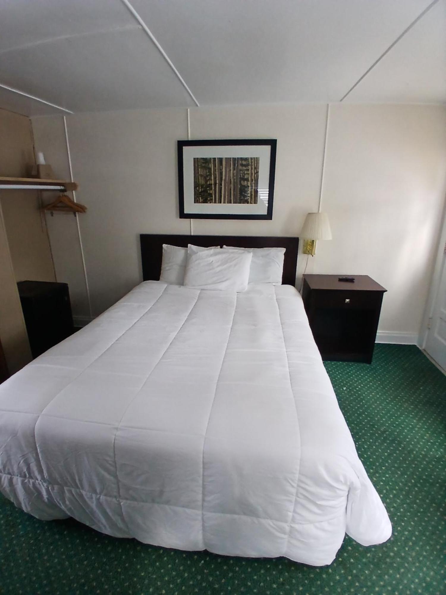 Plantation Motel ฮูรอน ภายนอก รูปภาพ